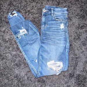 American Eagle Curvy Jeans